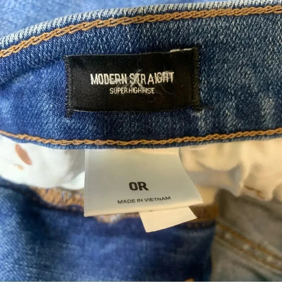 Express Modern Straight Leg Super High Waist Jeans - Picture 4 of 10